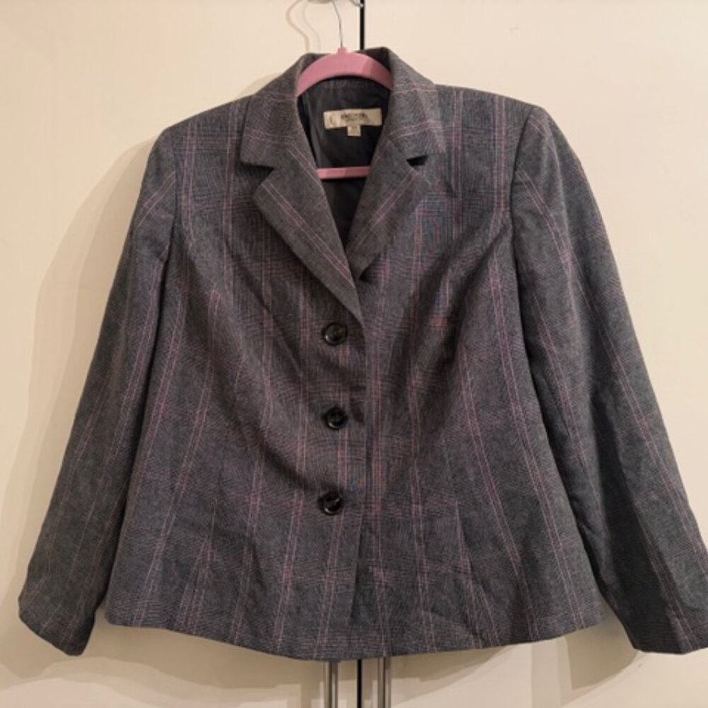 [ 2 f 29] Jones of New York Blazer, size 12/14, plaid